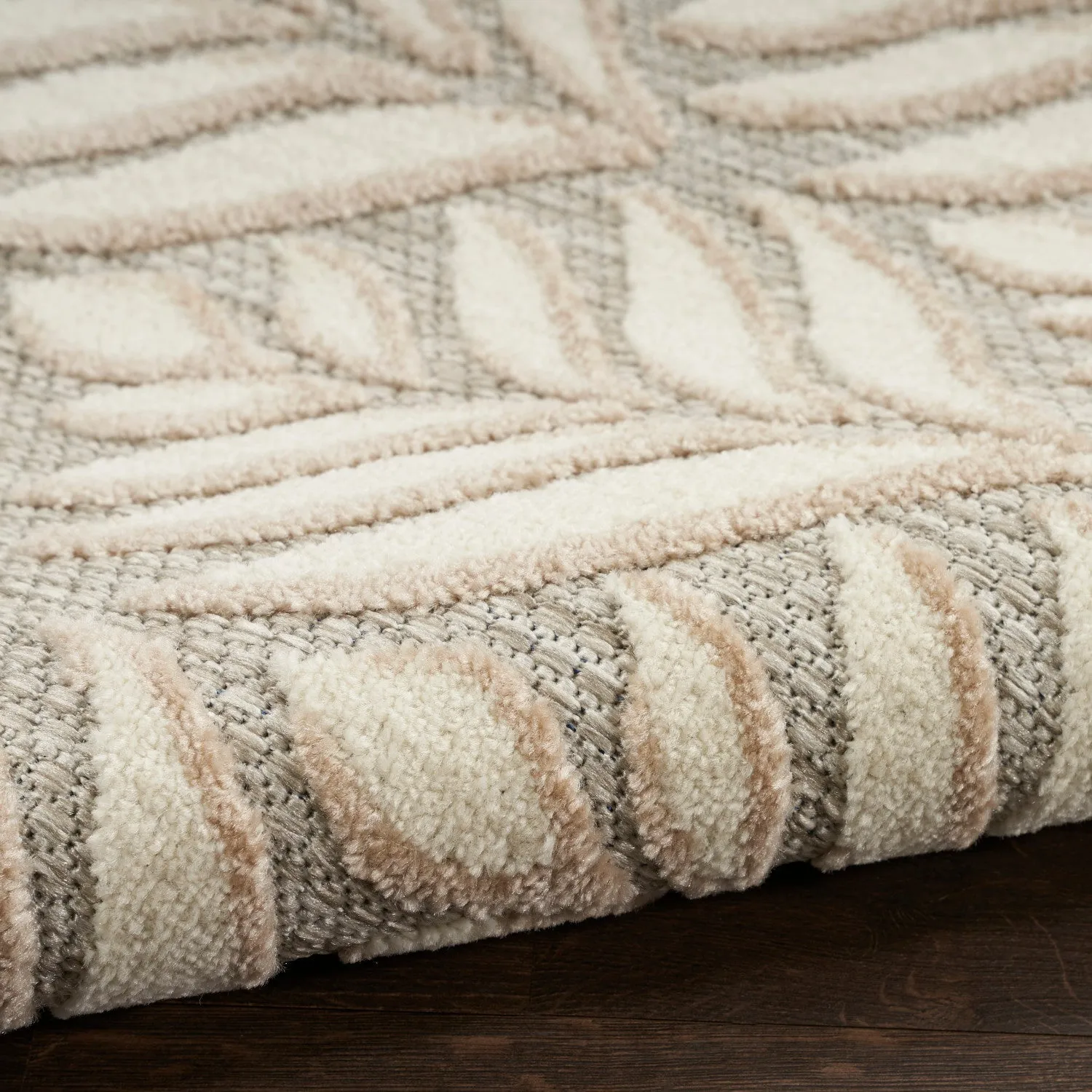 Aloha Ivory Grey Tropical Indoor/Outdoor Rug