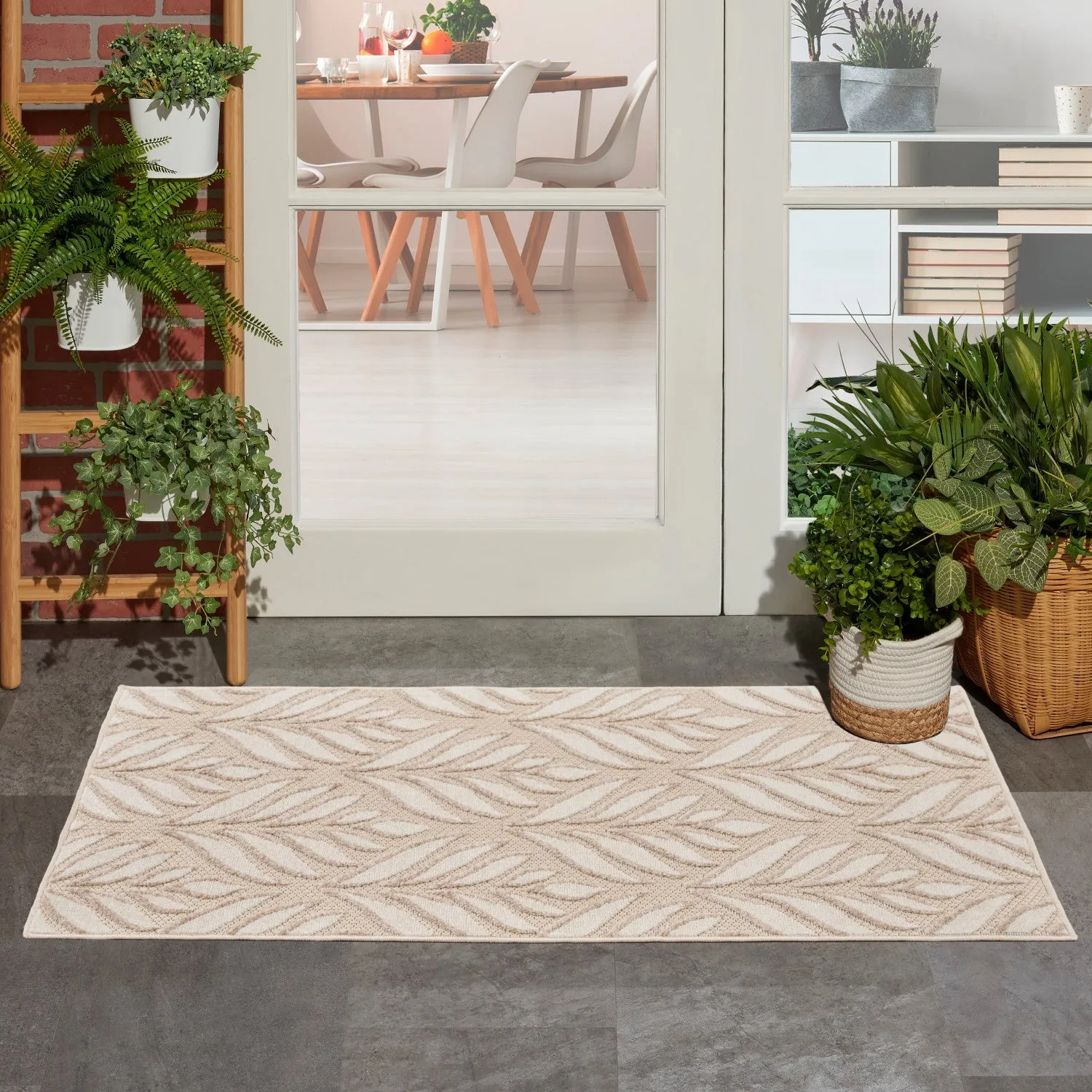 Aloha Ivory Grey Tropical Indoor/Outdoor Rug