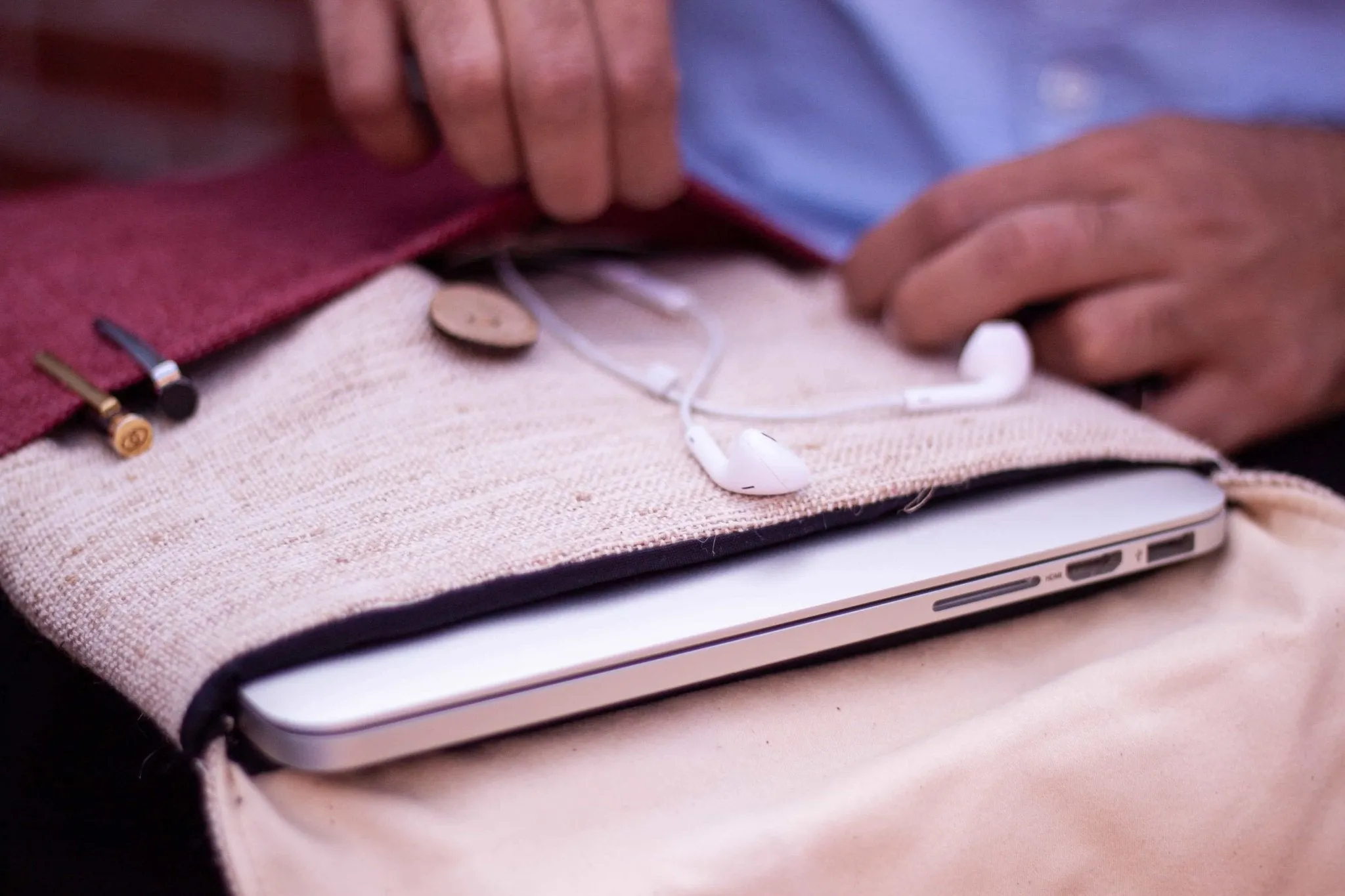 Hemp Laptop Case || Handmade & Eco-Friendly- Burgundy